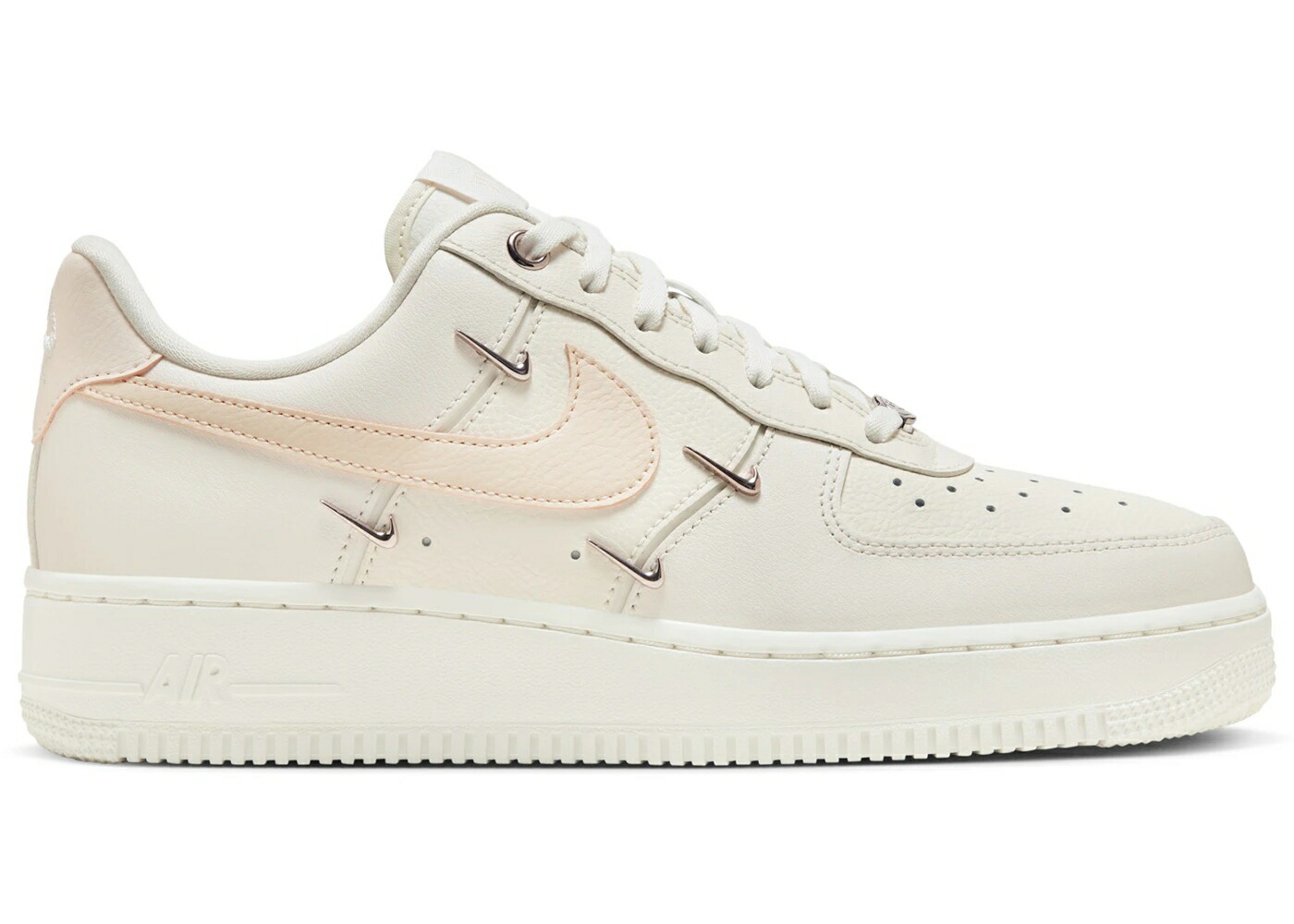 ナイキ ゴールド 空軍 \u002707 WOMEN\u0027S スニーカー レディース NIKE AIR FORCE 1 LOW LX GUAVA ICE MINI GOLD SWOOSHES (WOMEN\u0027S) / SAIL GUAVE ICE SAIL MULTI COLOR