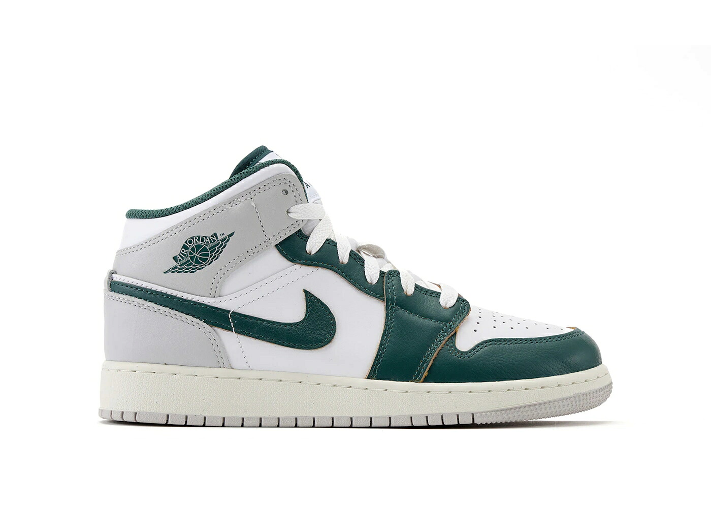 ナイキ ジョーダン ミッド 緑 グリーン 白色 ホワイト ジュニア キッズ JORDAN 1 MID SE OXIDIZED GREEN (GS) / WHITE OXIDIZED GREEN SAIL ベビー マタニティ スニーカー 28,251円