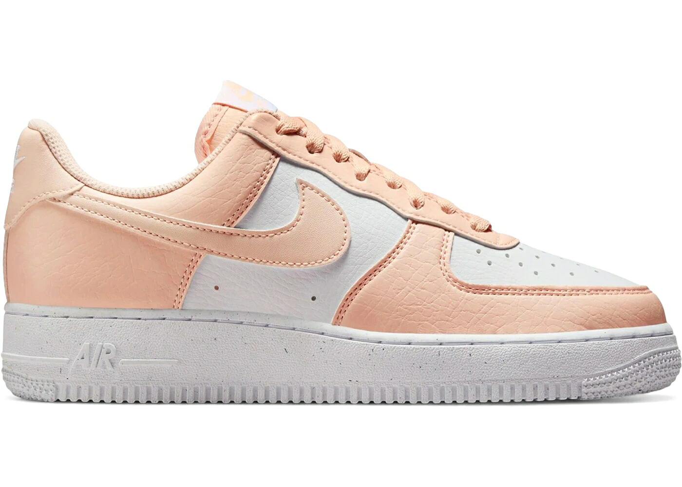 ナイキ 白いこと 白いこと 空軍 \u002707 WOMEN\u0027S スニーカー レディース NIKE AIR FORCE 1 LOW NEXT NATURE WHITE GUAVA ICE (WOMEN\u0027S) / WHITE GUAVA ICE