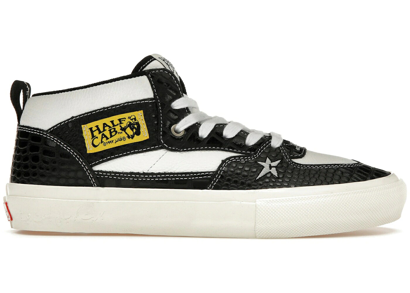 ヴァンズ バンズ 滑る 二分の一 黒いこと 黒いこと 赤 赤いこと ハーフキャブ スニーカー メンズ VANS SKATE HALF CAB CARPET COMPANY BLACK MARSHMALLOW / BLACK MARSHMALLOW RED