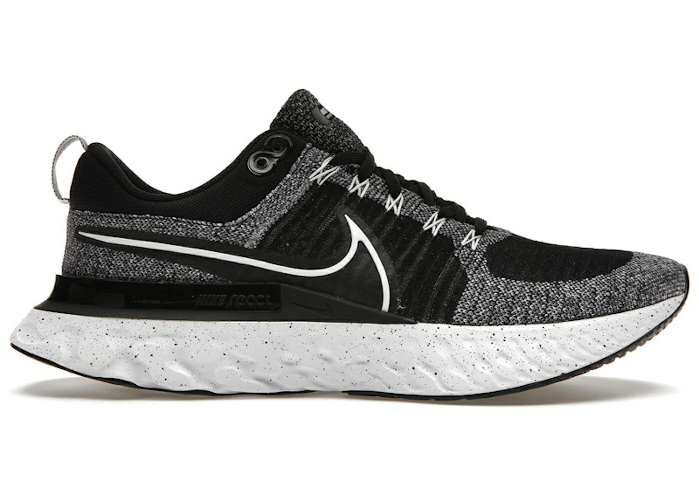 ナイキ リアクト 幽客 飛球編み物 白いこと 白いこと 黒いこと 黒いこと スニーカー メンズ NIKE REACT INFINITY RUN FLYKNIT 2 WHITE BLACK / WHITE BLACK スニーカー-靴-メンズ靴
