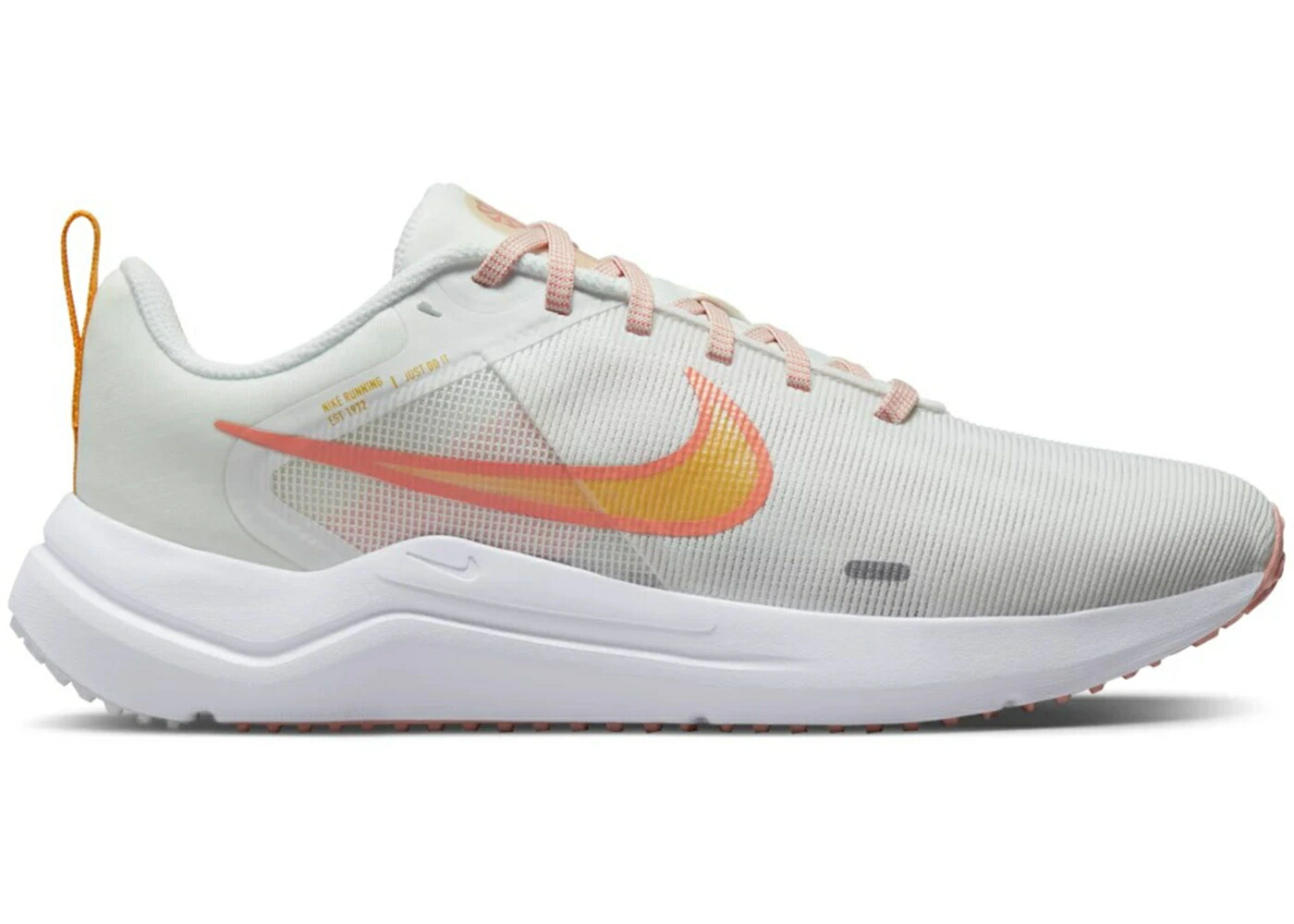 ナイキ 白いこと 白いこと ゴールド さくら色 WOMEN\u0027S スニーカー レディース NIKE DOWNSHIFTER 12 WHITE GOLD PINK (WOMEN\u0027S) / SUMMIT WHITE UNIVERSITY GOLD