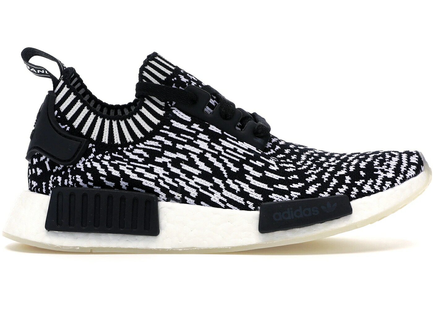 アディダス 黒色 ブラック コア 白色 ホワイト スニーカー メンズ ADIDAS NMD R1 SASHIKO BLACK / CORE BLACK RUNNING WHITE CORE｜スニケス