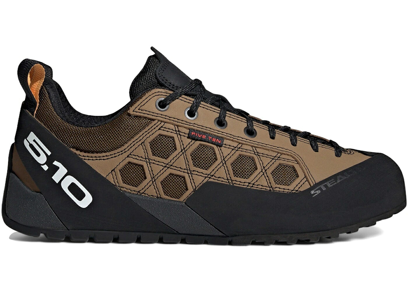 アディダス 白色 ホワイト 黒色 ブラック コア スニーカー メンズ ADIDAS FIVE TEN GUIDE TENNIE CARDBOARD WHITE BLACK / CARDBOARD CLOUD WHITE CORE BLACK
