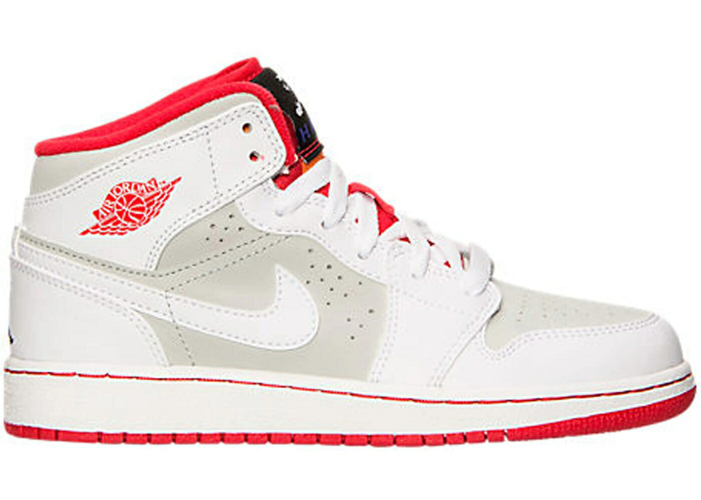 ナイキ ジョーダン ミッド 白色 ホワイト 赤 レッド 銀色 シルバー ジュニア キッズ JORDAN 1 RETRO MID HARE (2015) (GS) / WHITE TRUE RED LIGHT SILVER ベビー マタニティ スニーカー