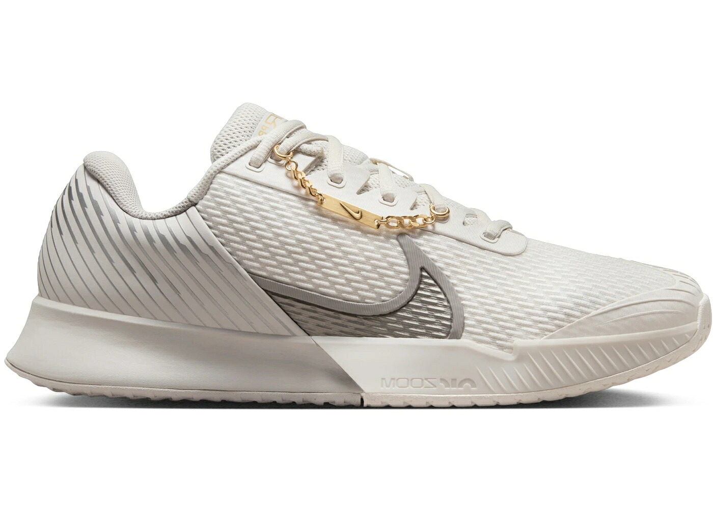 ナイキ コート プロ プレミアム カレッジ 灰色 グレー ゴールド スニーカー メンズ NIKE COURT VAPOR PRO 2 HC PREMIUM PHANTOM COLLEGE GREY METALLIC GOLD PEWTER / PHANTOM COLLEGE GREY METALLIC
