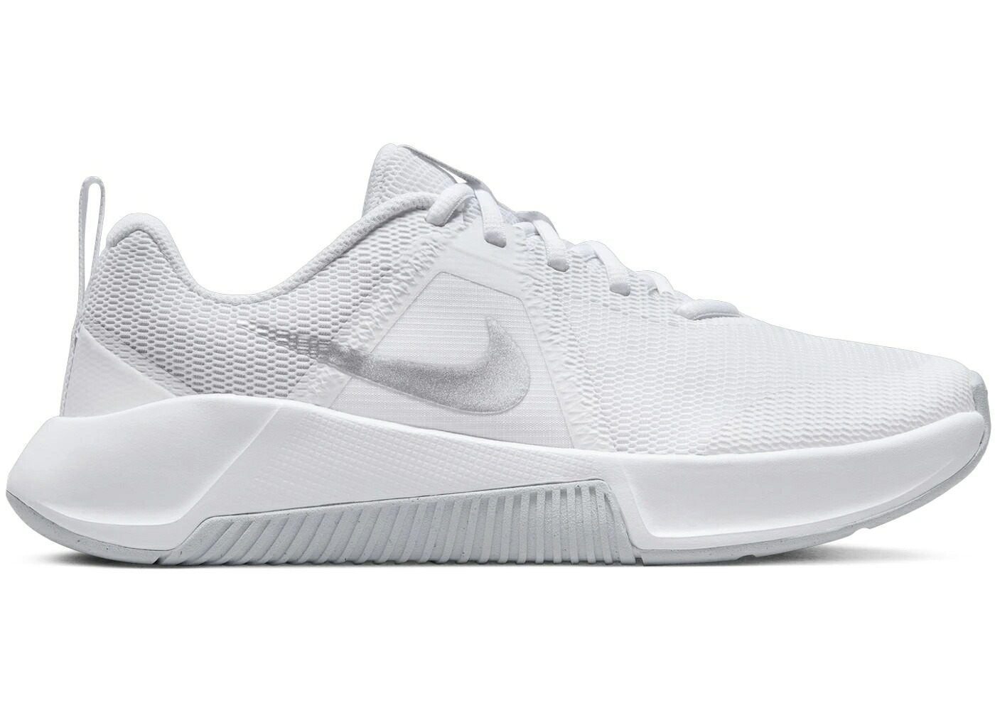 ナイキ 調教師 白いこと 白いこと プラチナム WOMEN\u0027S スニーカー レディース NIKE MC TRAINER 3 WHITE PHOTON DUST METALLIC PLATINUM (WOMEN\u0027S) / WHITE PHOTON DUST METALLIC