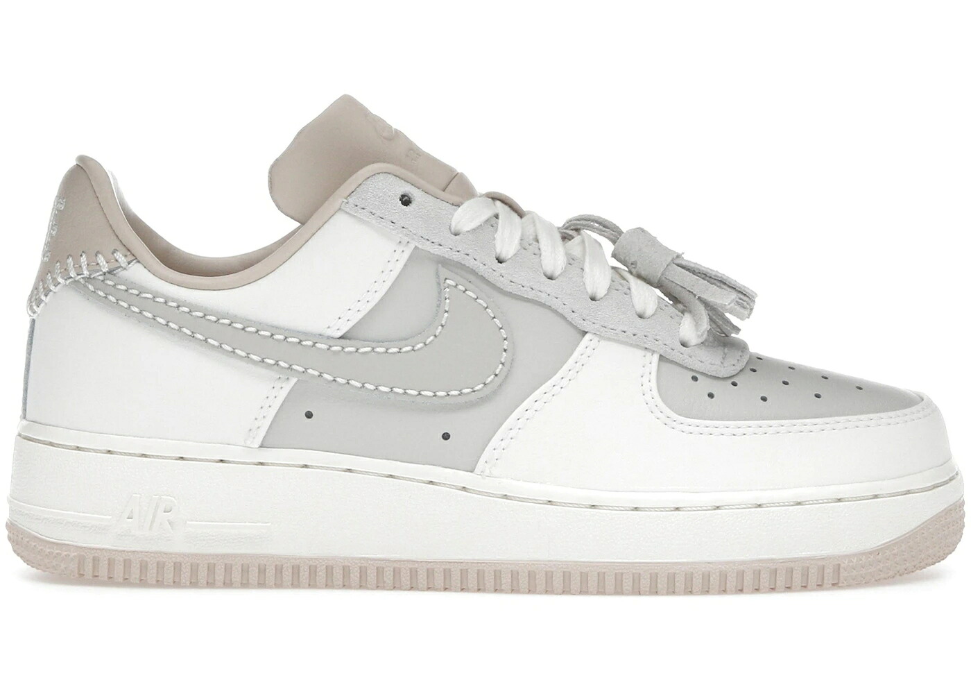ナイキ スエードクロス スウェード さくら色 オックスフォード 空軍 \u002707 WOMEN\u0027S スニーカー レディース NIKE AIR FORCE 1 LOW LIGHT BONE SUEDE TASSELS (WOMEN\u0027S) / LIGHT BONE SAIL PINK OXFORD