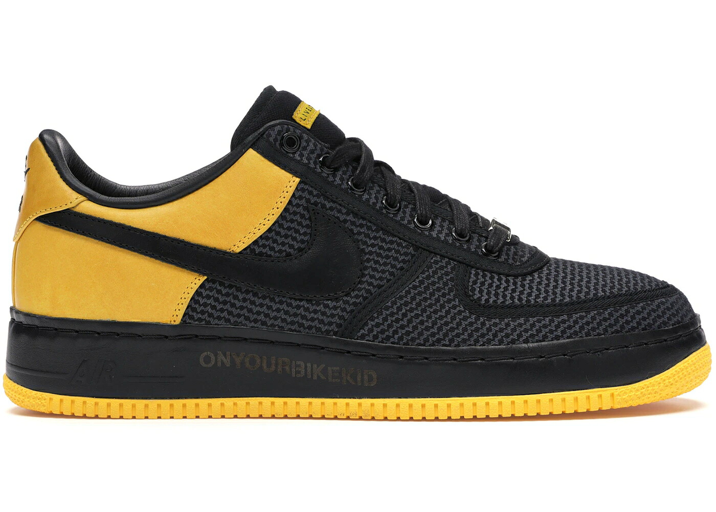 ナイキ アンディフィーテッド 黒色 ブラック エアフォース スニーカー メンズ NIKE AIR FORCE 1 LOW UNDEFEATED LIVESTRONG / VARSITY MAIZE BLACK ANTHRACITE