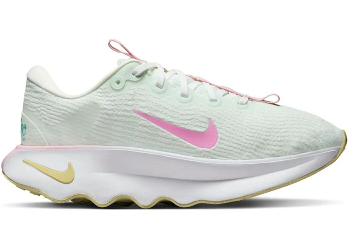 ナイキ 緑 緑であること 白いこと 白いこと 野球クラブ WOMEN\u0027S スニーカー レディース NIKE MOTIVA GREEN FROST (WOMEN\u0027S) / WHITE GREEN FROST WHITE TEAM