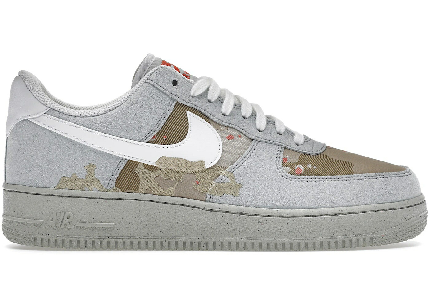 ナイキ カモ柄 チーム エアフォース 07 スニーカー メンズ NIKE AIR FORCE 1 LOW LX EMBROIDERED DESERT CAMO / PHOTON DUST PHOTON DUST TEAM