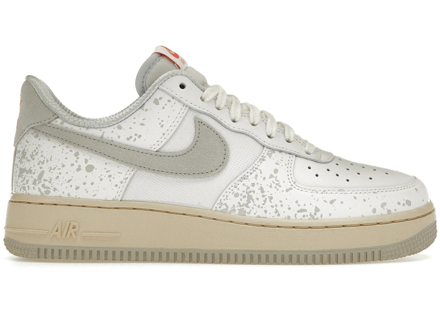 ナイキ 白いこと 白いこと 純然たる プラチナム 砂色 真砂 空軍 \u002707 スニーカー メンズ NIKE AIR FORCE 1 LOW SPRAY PAINT WHITE PURE PLATINUM / WHITE LIGHT IRON ORE SAND DRIFT