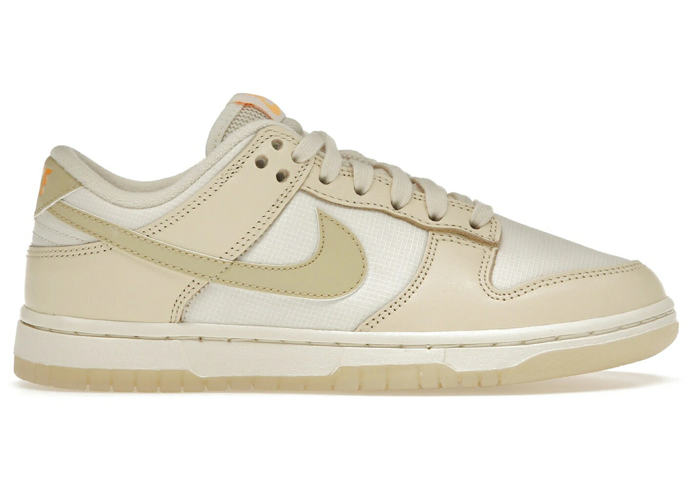ナイキ ダンク チーム ゴールド アイボリー ダンクロー WOMEN'S スニーカー レディース NIKE DUNK LOW TEAM GOLD (WOMEN'S) / MUSLIN TEAM GOLD PALE IVORY