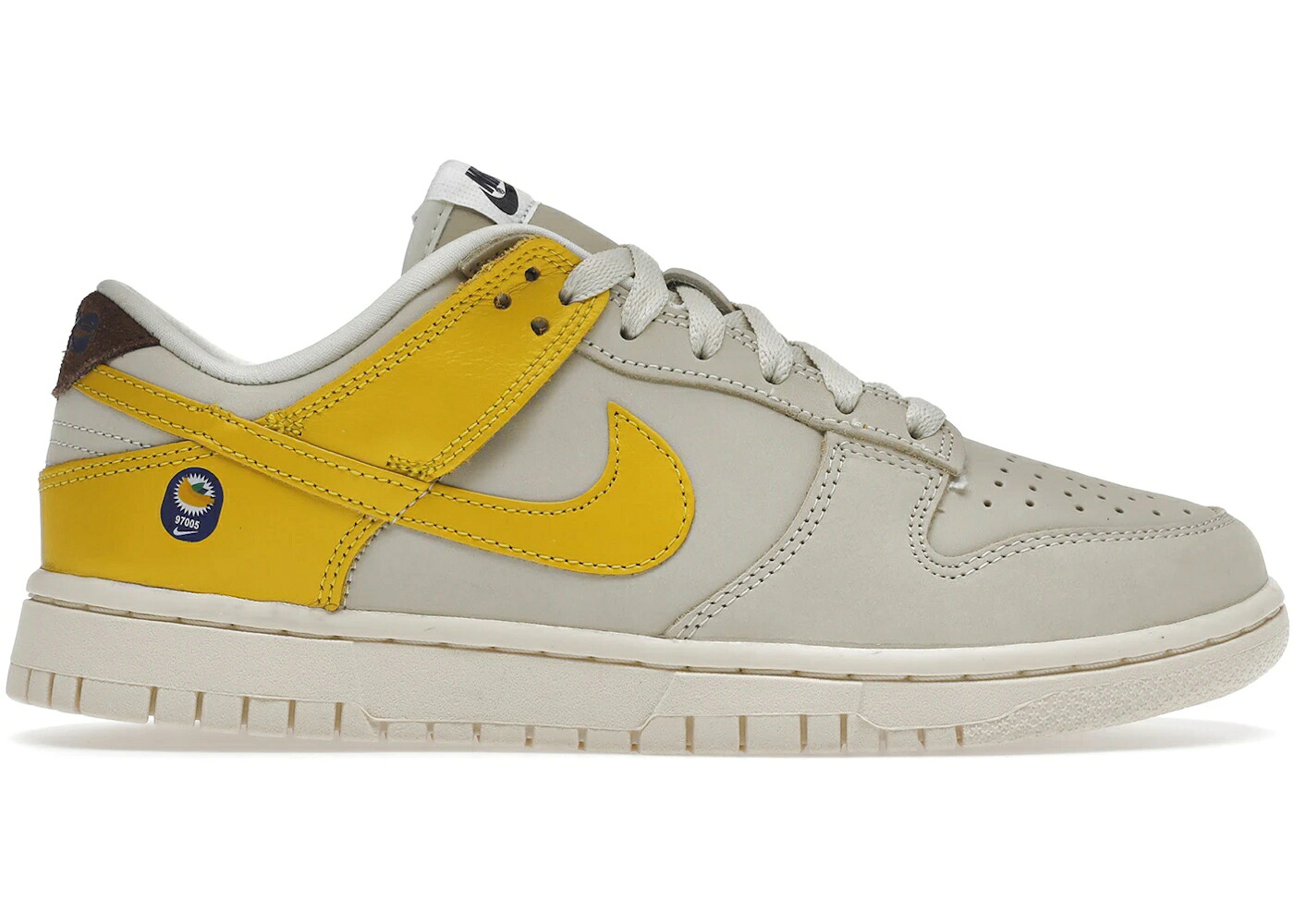 ナイキ ダンク ダンクロー WOMEN\u0027S スニーカー レディース NIKE DUNK LOW LX BANANA (WOMEN\u0027S) / COCONUT MILK VIVID SULFUR CACAO