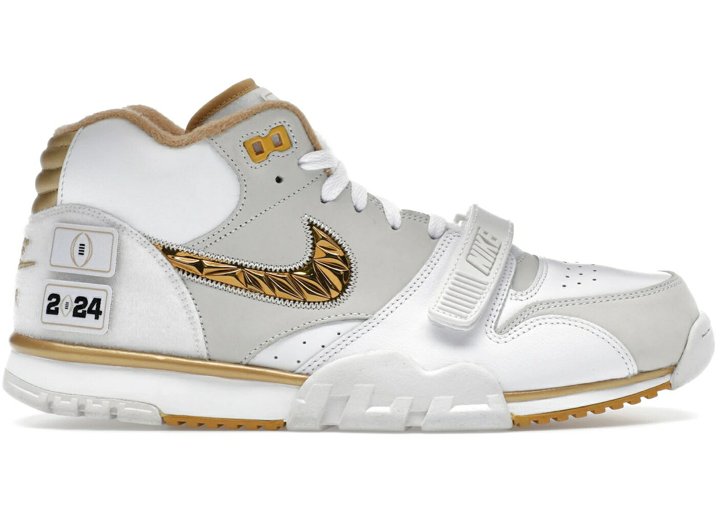 ナイキ トレーナー カレッジ 白色 ホワイト ゴールド エアトレーナー スニーカー メンズ NIKE AIR TRAINER 1 COLLEGE FOOTBALL PLAYOFFS PACK WHITE / WHITE GOLD LEAF WHITE METALLIC