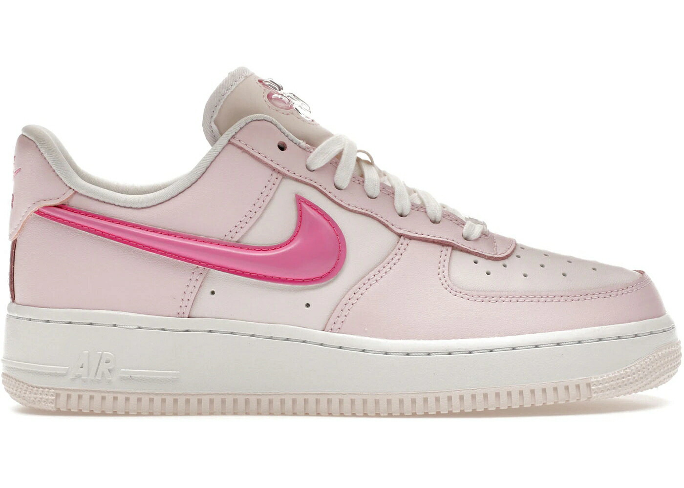ナイキ パール ピンク 白色 ホワイト エアフォース '07 WOMEN'S スニーカー レディース NIKE AIR FORCE 1 LX PEARL PINK PAW PRINT (WOMEN'S) / PEARL PINK WHITE PINK FOAM｜スニケス