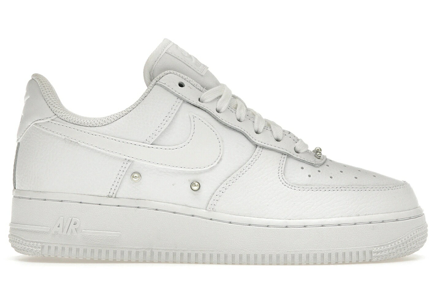 ナイキ パール 白いこと 白いこと しろがね色 しろがね色 空軍 \u002707 WOMEN\u0027S スニーカー レディース NIKE AIR FORCE 1 LOW SE PEARL WHITE (WOMEN\u0027S) / WHITE WHITE METALLIC SILVER