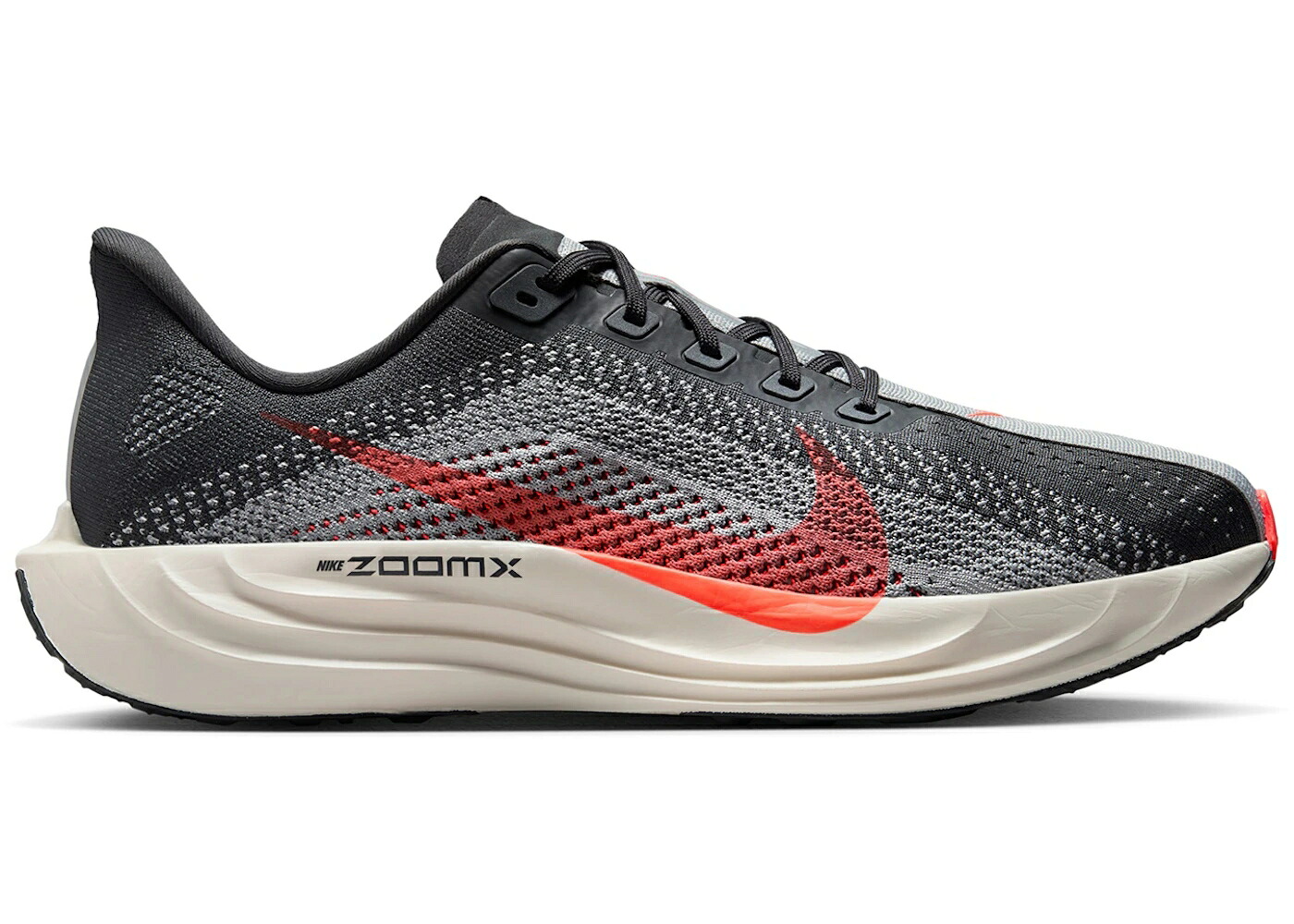 ナイキ ペガサス 薄墨色 薄墨色 クリムゾン スニーカー メンズ NIKE ZOOMX PEGASUS PLUS ANTHRACITE LIGHT SMOKE GREY PHANTOM BRIGHT CRIMSON / ANTHRACITE LIGHT SMOKE GREY