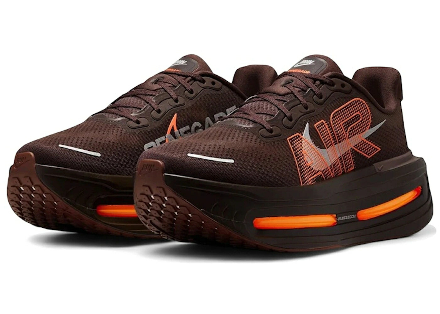ナイキ プレミアム 茶色 ブラウン 銅 ブロンズ スニーカー メンズ NIKE VOMERO PREMIUM RENEGADE / CINNAMON BROWN BASALT BRONZE