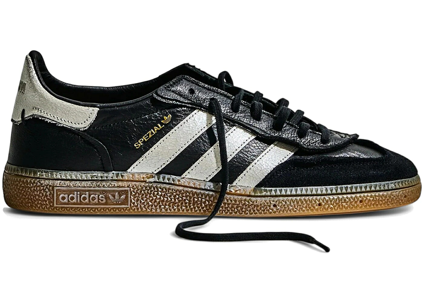 アディダス ハンドボール スペシアル 黒いこと 黒いこと 中核グループ 白いこと 白いこと スニーカー メンズ ADIDAS HANDBALL SPEZIAL INVINCIBLE BLACK / CORE BLACK CLOUD WHITE GUM