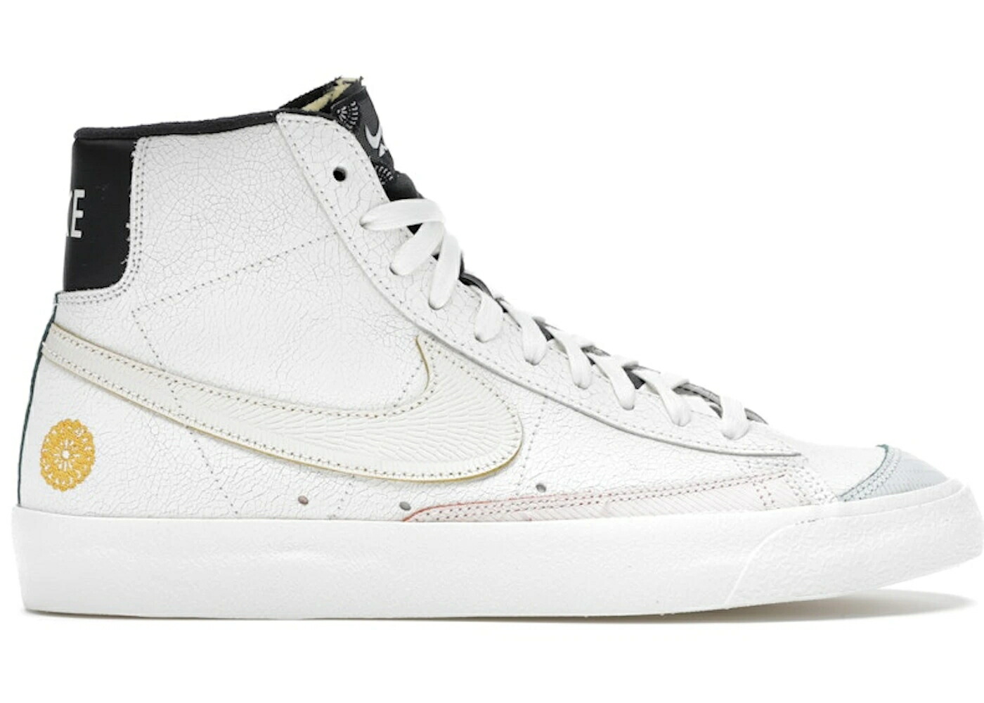 ナイキ ブレイザー ミッド 白色 ホワイト 黒色 ブラック スニーカー メンズ NIKE BLAZER MID 77 DIA DE LOS MUERTOS / SUMMIT WHITE BLACK
