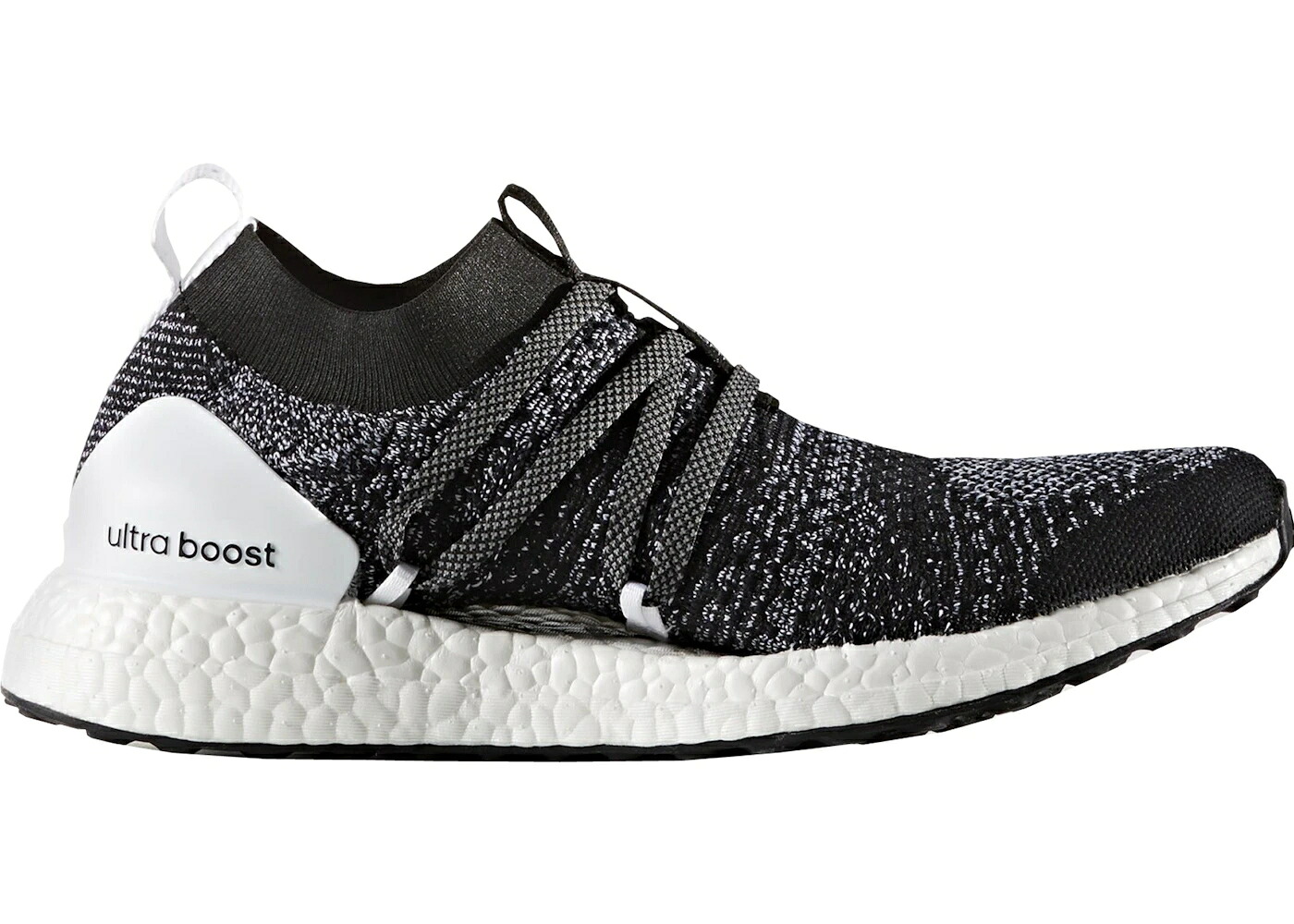 アディダス ウルトラ ブースト 黒色 ブラック 白色 ホワイト コア ウルトラブースト WOMEN'S スニーカー レディース ADIDAS ULTRA BOOST X STELLA MCCARTNEY BLACK WHITE (WOMEN'S) / CORE BLACK CORE WHITE FOOTWEAR|スニケス
