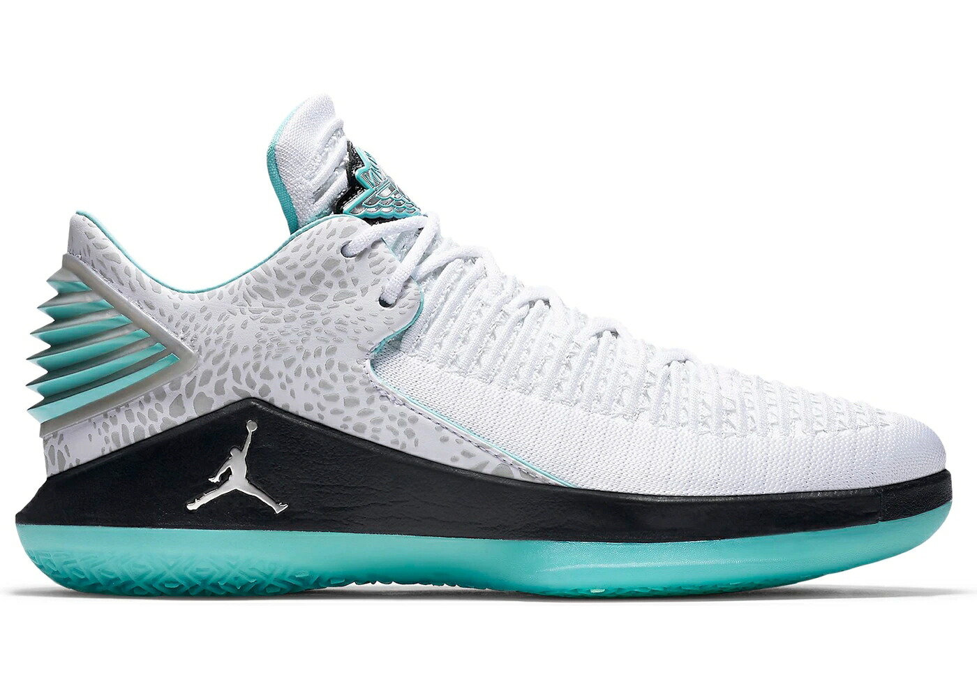ナイキ ジョーダン 白色 ホワイト 黒色 ブラック 銀色 シルバー スニーカー メンズ JORDAN XXXII LOW GUO AILUN PE / WHITE BLACK METALLIC SILVER