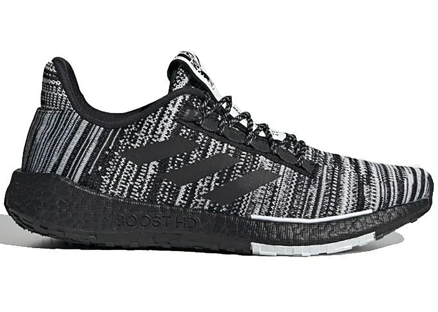 アディダス 黒色 ブラック 白色 ホワイト コア スニーカー メンズ ADIDAS PULSEBOOST HD MISSONI BLACK WHITE / CORE BLACK CORE BLACK FOOTWEAR