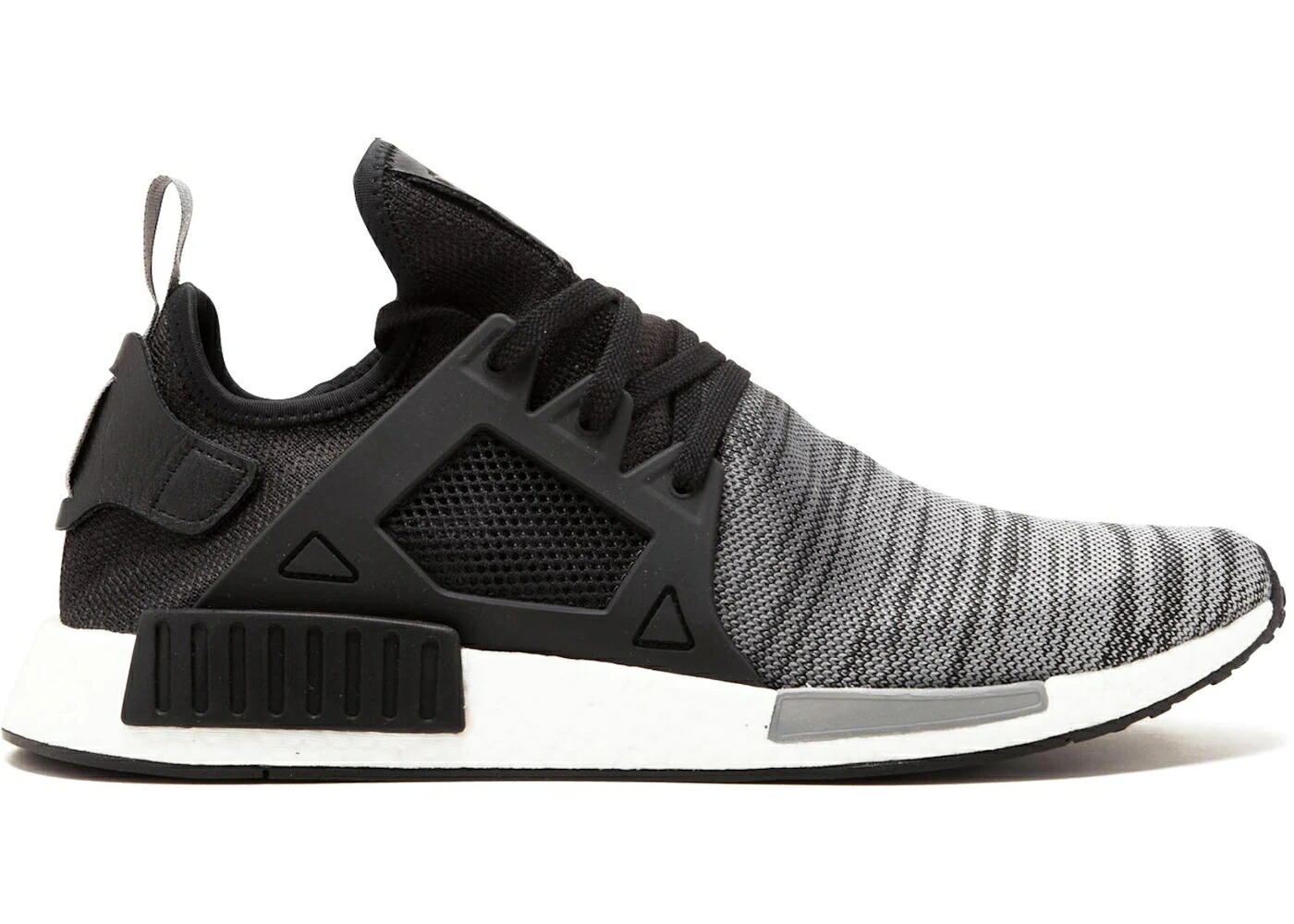 アディダス 黒色 ブラック 灰色 グレー 白色 ホワイト スニーカー メンズ ADIDAS NMD XR1 BLACK GRADIENT / GREY BLACK WHITE｜スニケス