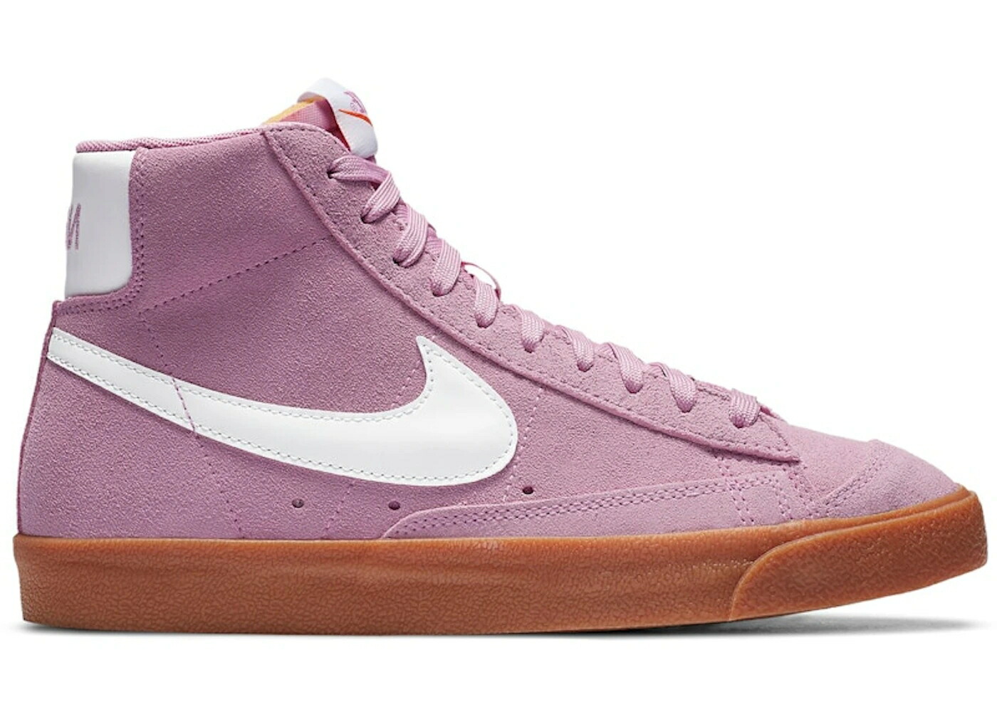 ナイキ ブレイザー ミッド ピンク 白色 ホワイト 茶色 ブラウン WOMEN'S スニーカー レディース NIKE BLAZER MID 77 PINK WHITE GUM (WOMEN'S) / PINK WHITE GUM MEDIUM BROWN