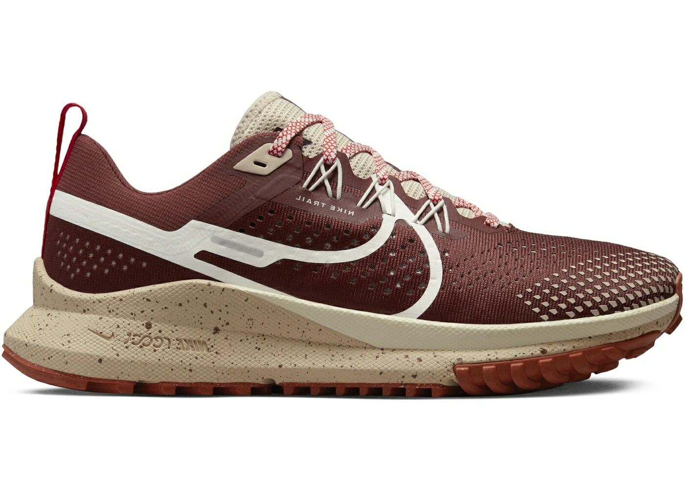 ナイキ リアクト ペガサス 子馬 赤 赤いこと WOMEN\u0027S スニーカー レディース NIKE REACT PEGASUS TRAIL 4 DARK PONY PICANTE RED EARTH SAIL (WOMEN\u0027S) / DARK PONY PICANTE RED EARTH SAIL