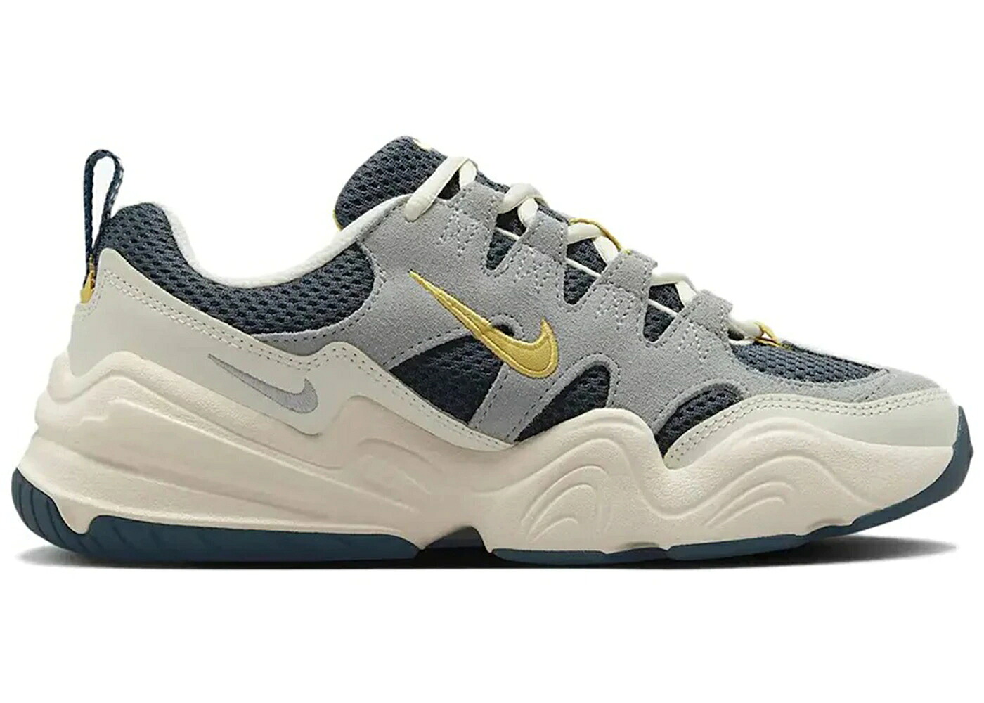 ナイキ テック ディープ ゴールド 緑 緑であること WOMEN\u0027S スニーカー レディース NIKE TECH HERA DEEP JUNGLE BUFF GOLD (WOMEN\u0027S) / DEEP JUNGLE SEA GLASS MICA GREEN