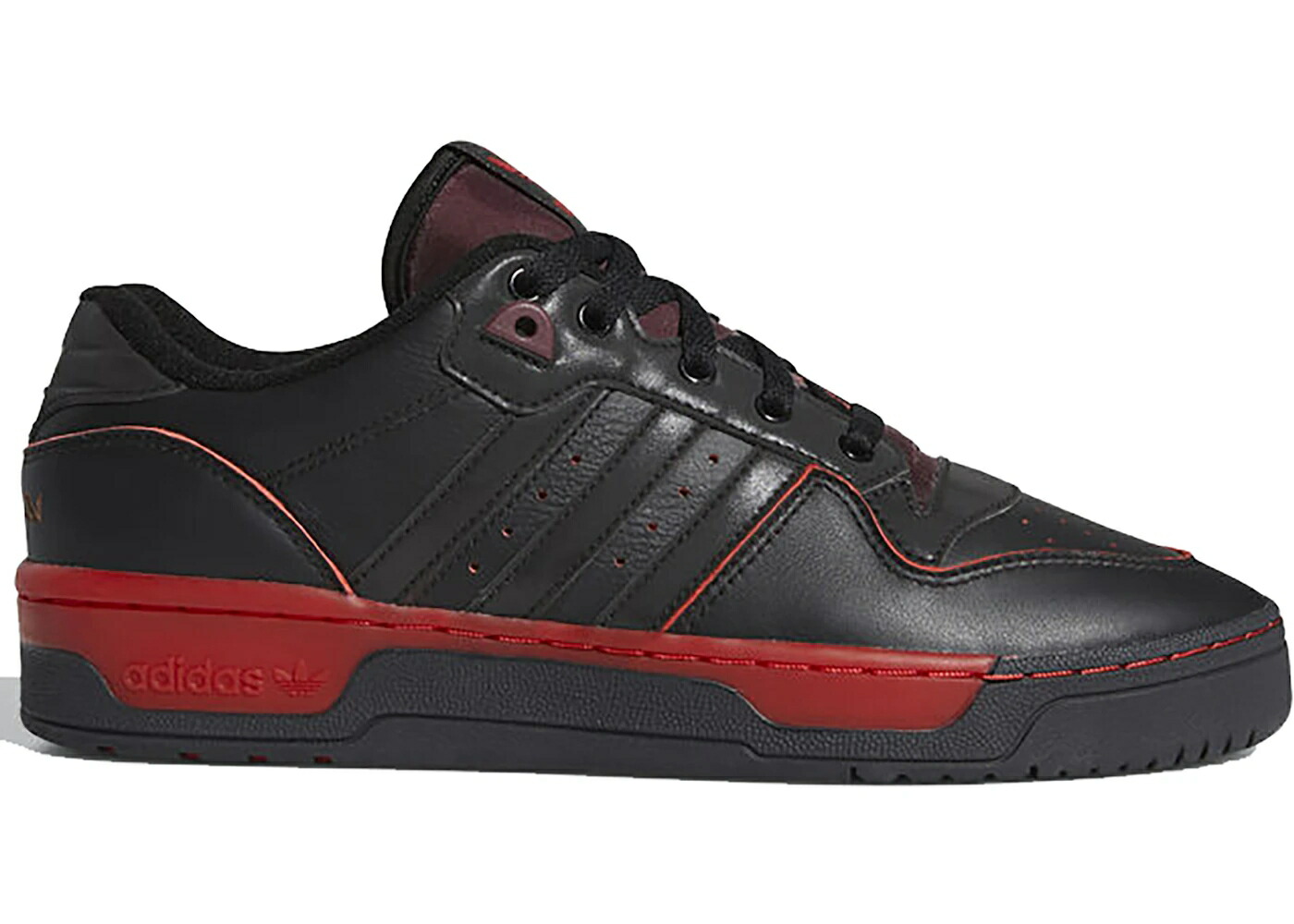 アディダス 中核グループ 黒いこと 黒いこと マルーン スターウォーズ スニーカー メンズ ADIDAS RIVALRY LOW STAR WARS / CORE BLACK SCARLET MAROON