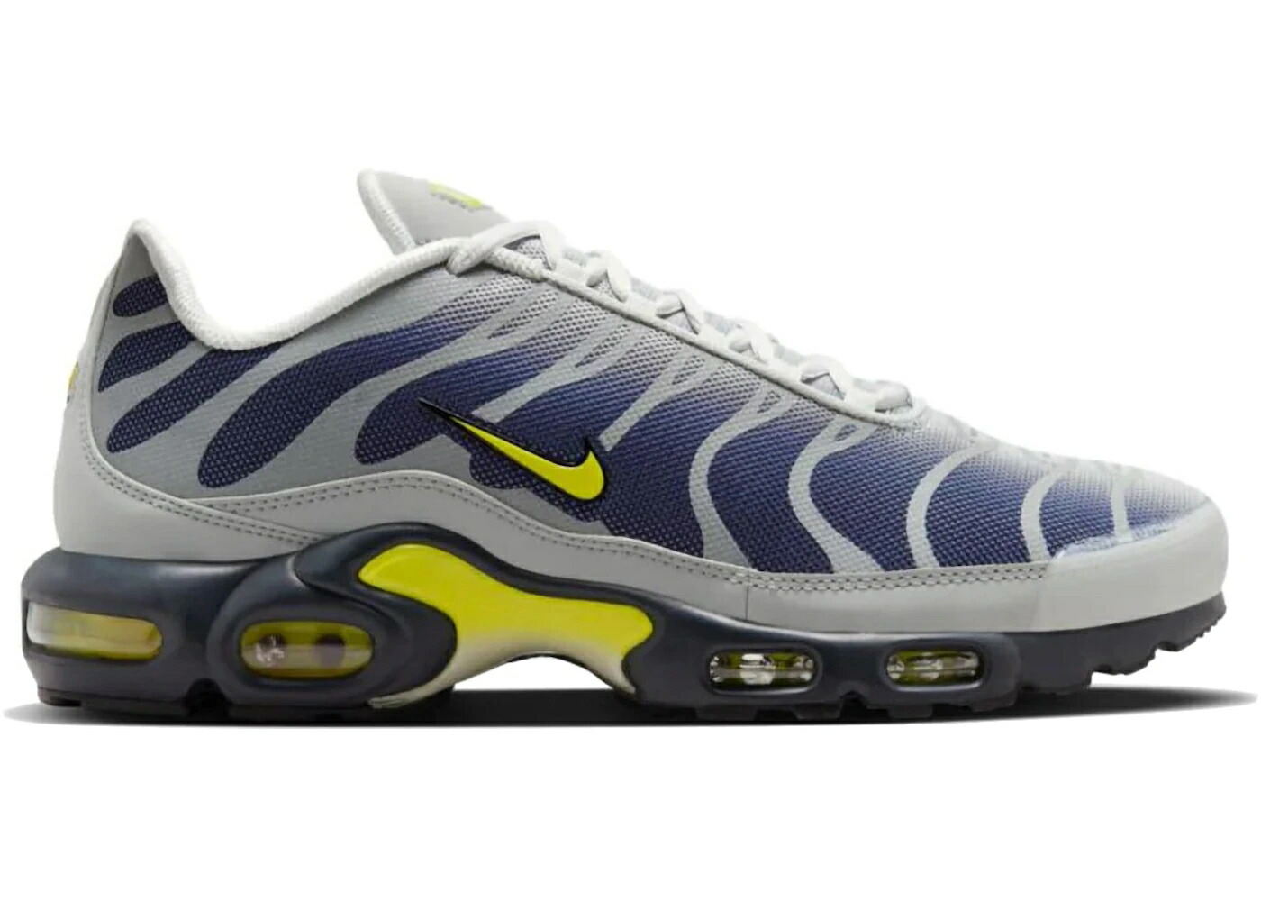 ナイキ マックス 黄味がかった 黄色 しろがね色 しろがね色 エアマックスプラス スニーカー メンズ NIKE AIR MAX PLUS OBSIDIAN OPTI YELLOW / METALLIC SILVER OBSIDIAN PHOTON