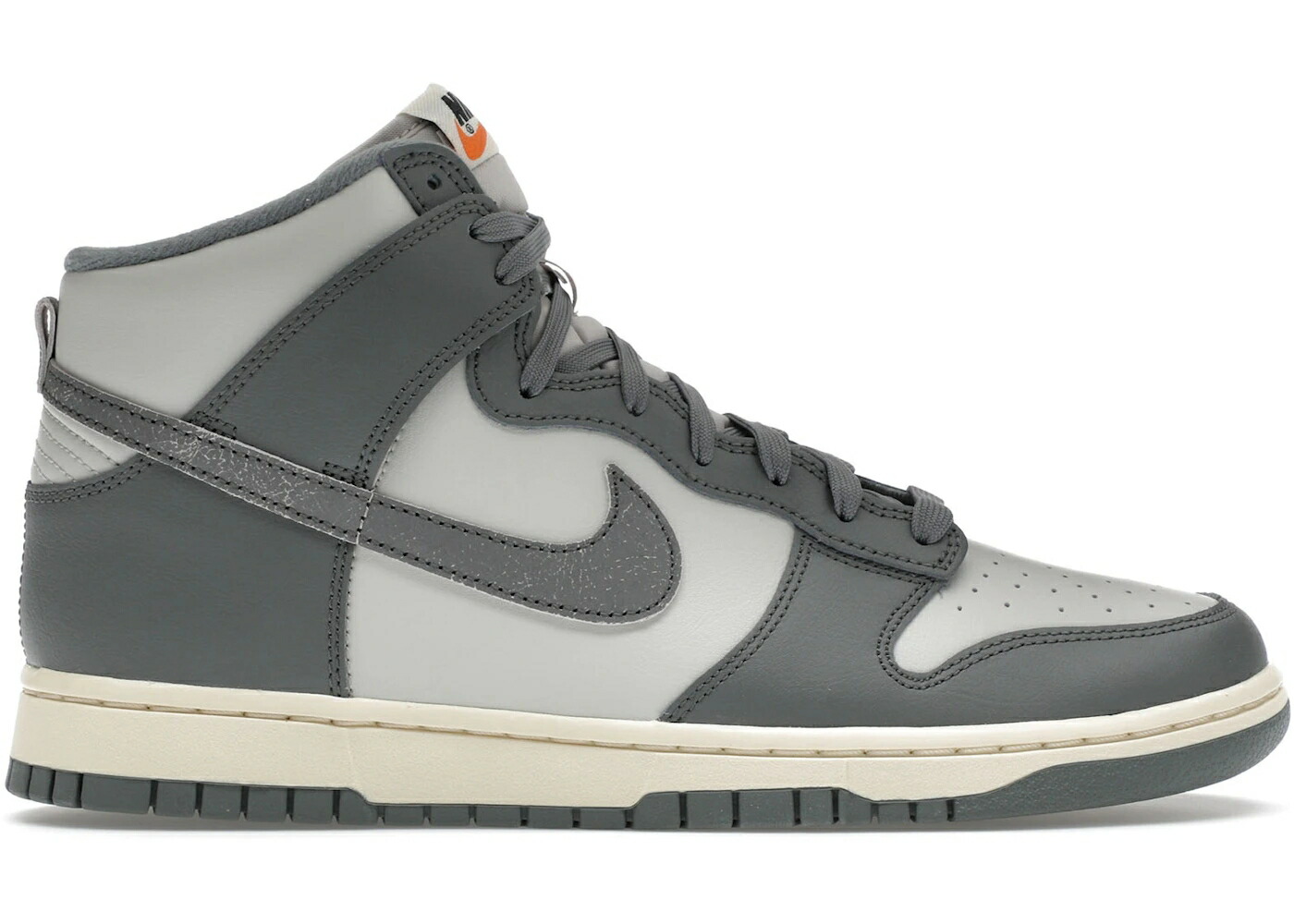ナイキ ダンク ハイ ビンテージ ヴィンテージ 灰色 グレー ダンクハイ スニーカー メンズ NIKE DUNK HIGH VINTAGE LIGHT BONE GREY / LIGHT BONE TUMBLED GREY COCONUT