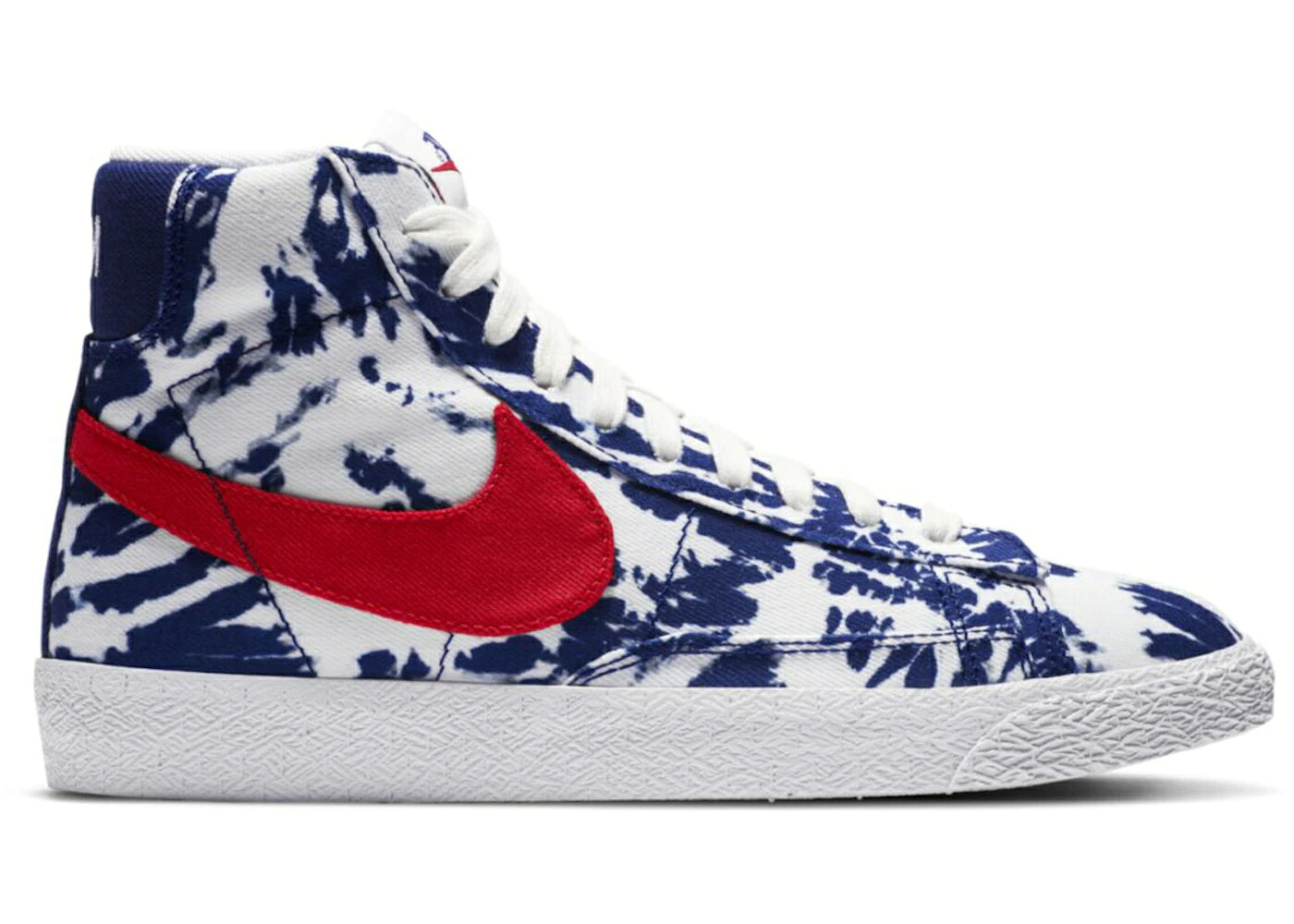 ナイキ ブレイザー ミッド 青み 青色 赤 赤いこと 白いこと 白いこと お坊っちゃん キッズ NIKE BLAZER MID SE UNIVERSITY BLUE TIE-DYE (GS) / UNIVERSITY RED BLUE VOID WHITE もの言う花 マタニティ スニーカー