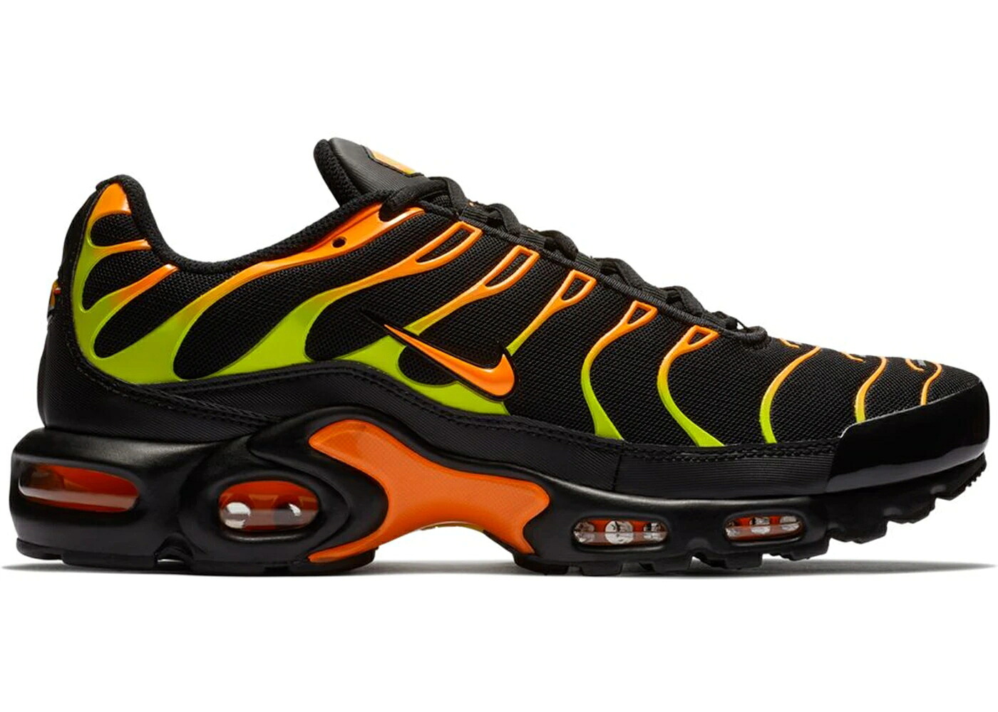 ナイキ マックス 黒いこと 黒いこと 橙 オレンジ色 エアマックスプラス スニーカー メンズ NIKE AIR MAX PLUS BLACK VOLT TOTAL ORANGE / BLACK VOLT TOTAL ORANGE
