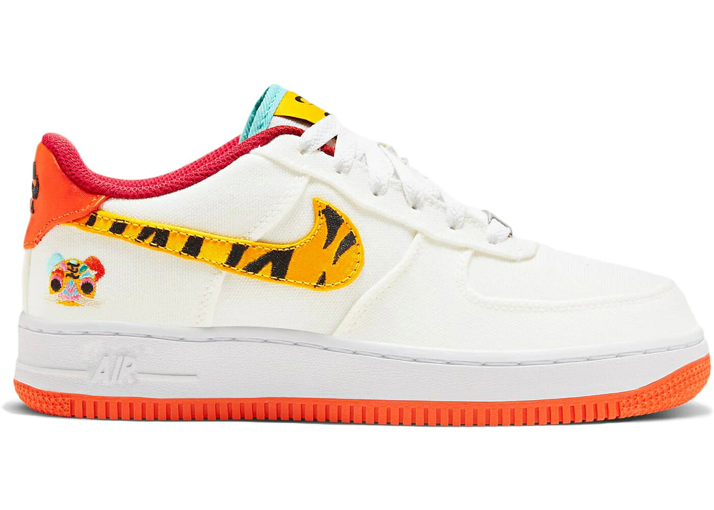 ナイキ 白いこと 白いこと ゴールド 空軍 \u002707 お坊っちゃん キッズ NIKE AIR FORCE 1 LOW LX YEAR OF THE TIGER (GS) / SAIL WHITE UNIVERSITY GOLD もの言う花 マタニティ スニーカー