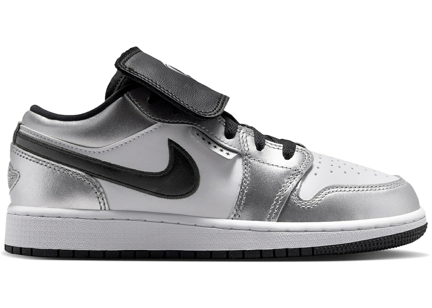 ナイキ ジョーダン しろがね色 しろがね色 ティエンポ 白いこと 白いこと お坊っちゃん キッズ JORDAN 1 LOW SE METALLIC SILVER TIEMPO (GS) / WHITE WHITE METALLIC SILVER もの言う花 マタニティ スニーカー