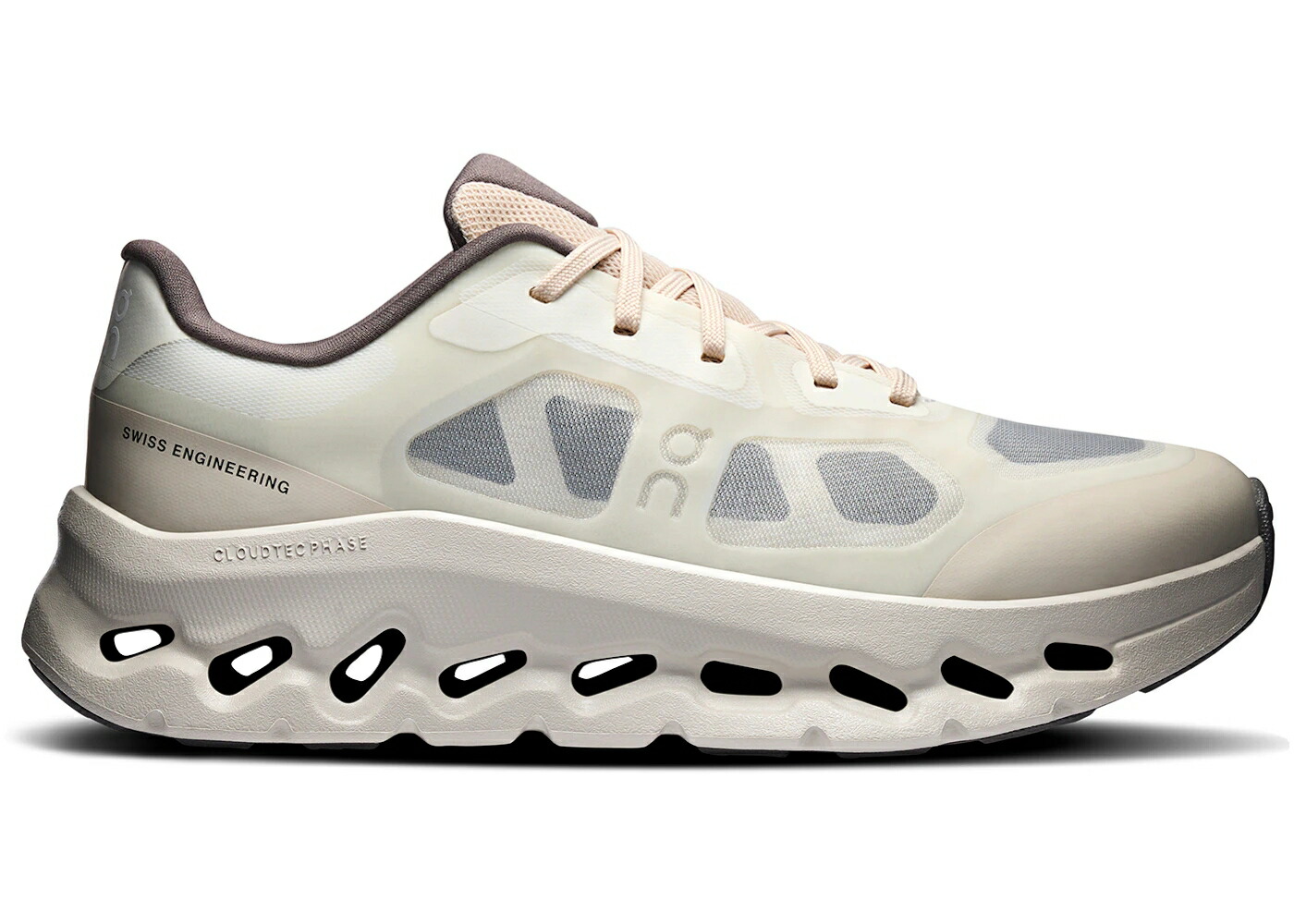 オン しろがね色 しろがね色 象牙色 WOMEN\u0027S スニーカー レディース ON RUNNING CLOUDTILT REMIX SILVER IVORY (WOMEN\u0027S) / SILVER IVORY