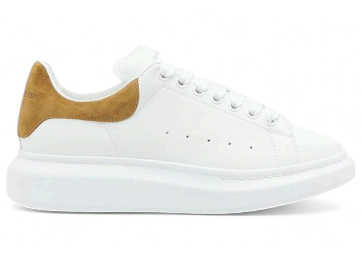 アレキサンダーマックイーン 白色 ホワイト スエード スウェード スニーカー メンズ ALEXANDER MCQUEEN ALEXANDER MCQUEEN OVERSIZED WHITE TAN SUEDE / WHITE TAN|スニケス
