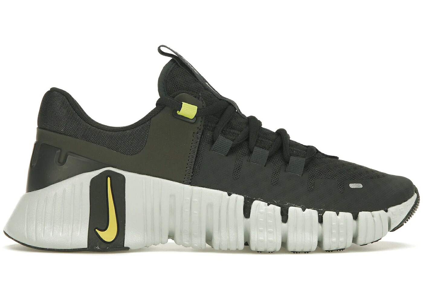 ナイキ 無償性 ご機嫌 しろがね色 しろがね色 スニーカー メンズ NIKE FREE METCON 5 SEQUOIA HIGH VOLTAGE / SEQUOIA LIGHT SILVER HIGH