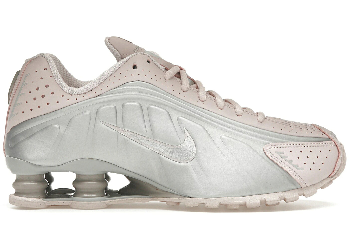 ナイキ ショックス サクラ色 プラチナム WOMEN\u0027S スニーカー レディース NIKE SHOX R4 BARELY ROSE METALLIC PLATINUM (WOMEN\u0027S) / BARELY ROSE METALLIC PLATINUM