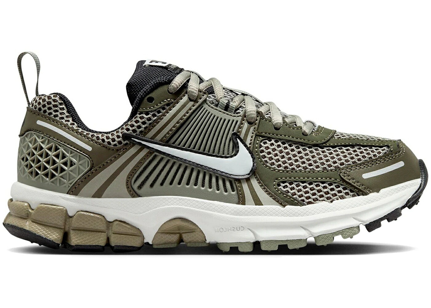 ナイキ ズーム カーゴ カーキ アーミー ジュニア キッズ NIKE ZOOM VOMERO 5 CARGO KHAKI LIGHT ARMY (GS) / CARGO KHAKI LIGHT ARMY PHOTON ベビー マタニティ スニーカー
