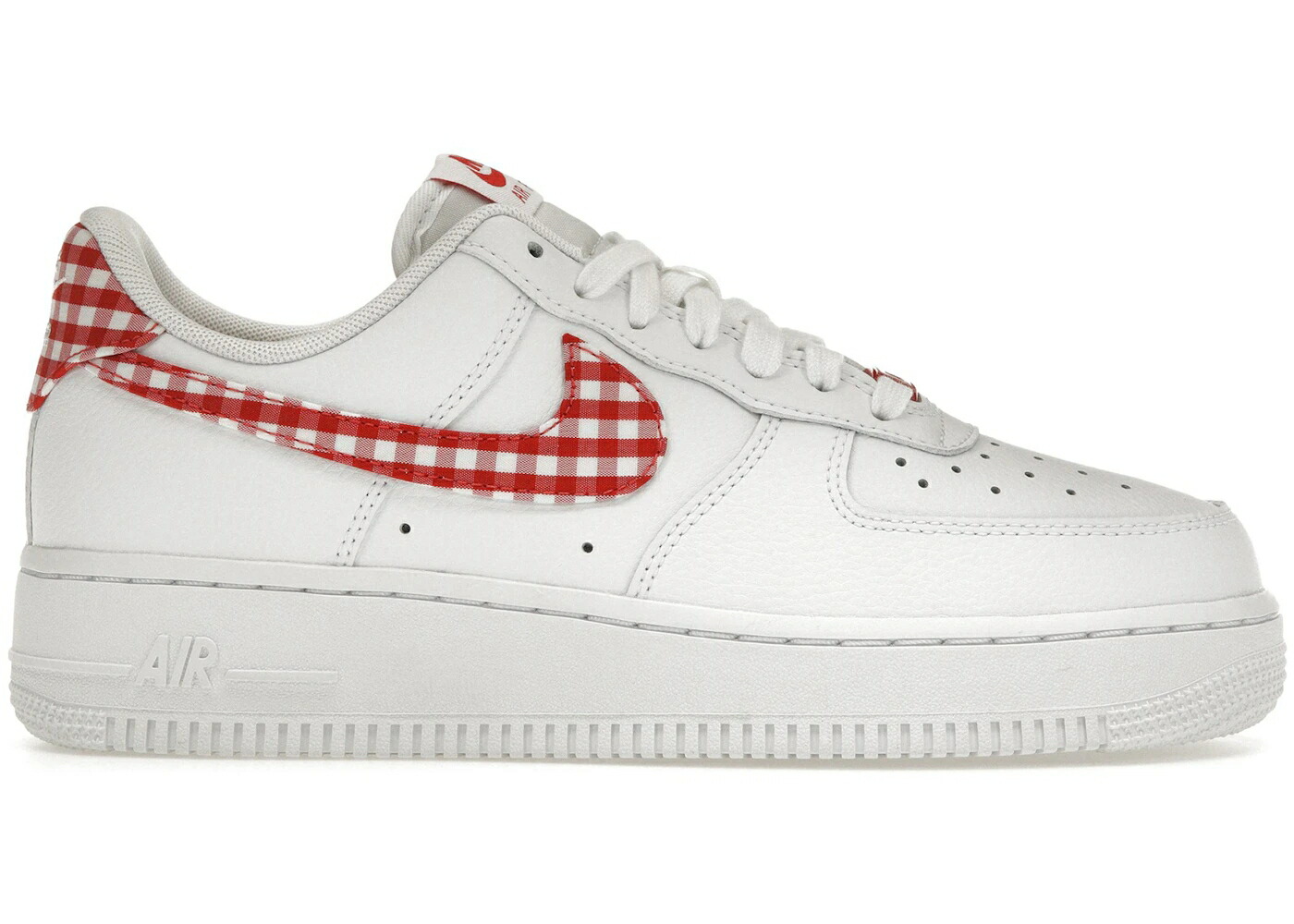 ナイキ 白いこと 白いこと 赤 赤いこと 空軍 \u002707 WOMEN\u0027S スニーカー レディース NIKE AIR FORCE 1 LOW ESSENTIAL WHITE MYSTIC RED GINGHAM (WOMEN\u0027S) / WHITE MYSTIC RED