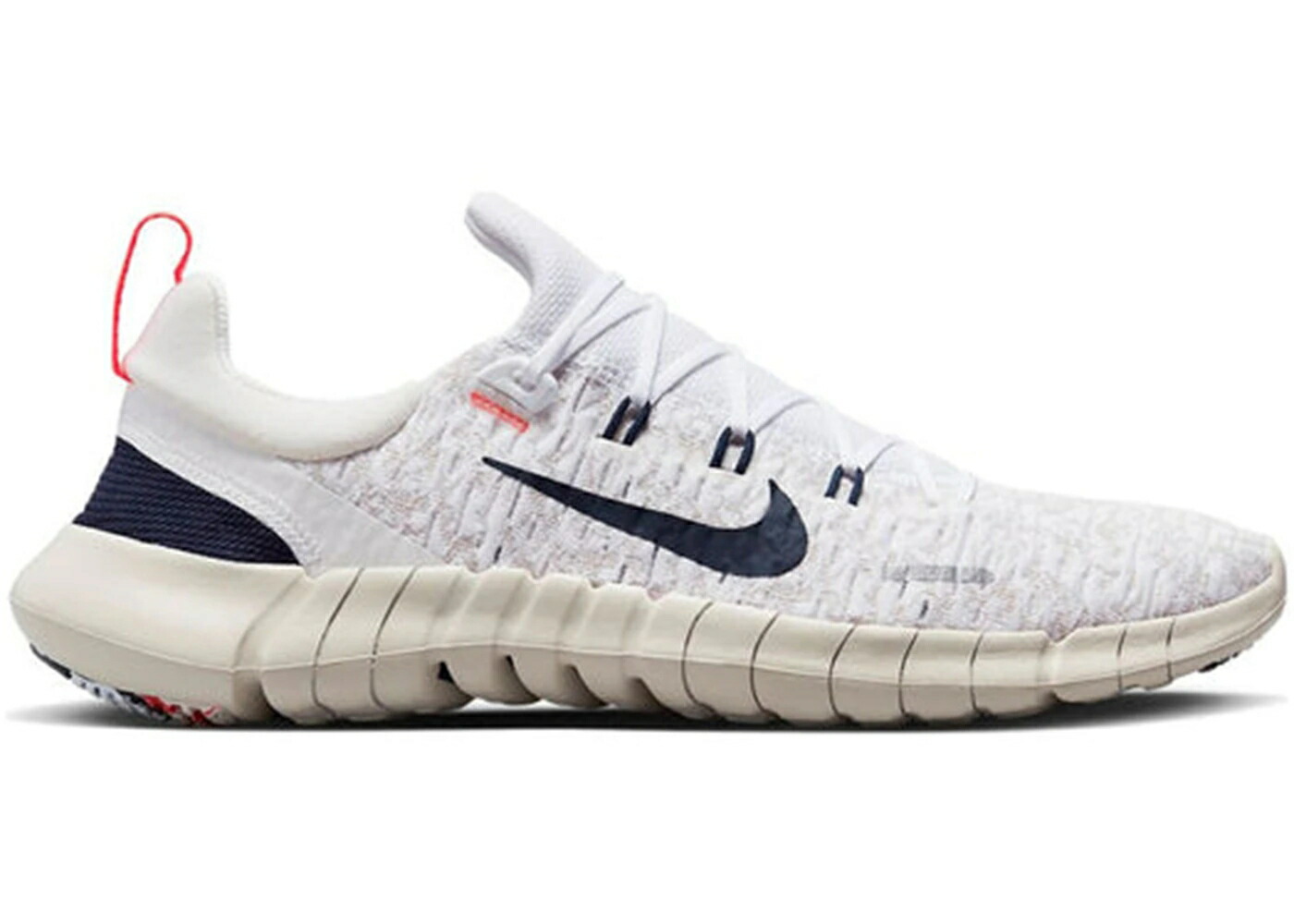 ナイキ フリー 白色 ホワイト 茶色 ブラウン 5.0 スニーカー メンズ NIKE FREE RN NEXT NATURE WHITE OBSIDIAN / WHITE LIGHT OREWOOD BROWN BRIGHT