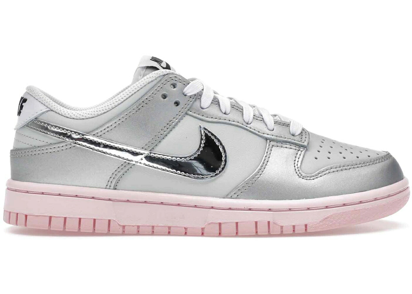 ナイキ ダンク しろがね色 しろがね色 サクラ色 ダンクロー WOMEN\u0027S スニーカー レディース NIKE DUNK LOW LX METALLIC SILVER PINK FOAM (WOMEN\u0027S) / PHOTON DUST METALLIC SILVER PINK