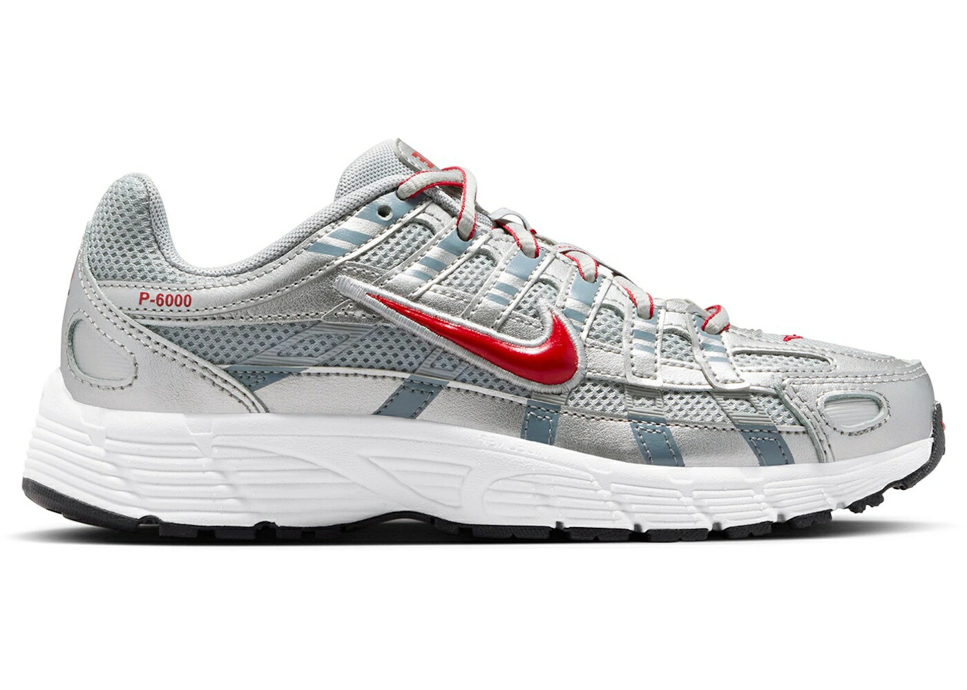 ナイキ 銀色 シルバー 赤 レッド クール ジュニア キッズ NIKE P-6000 METALLIC SILVER GYM RED (GS) / METALLIC SILVER FLAT SILVER COOL ベビー マタニティ スニーカー