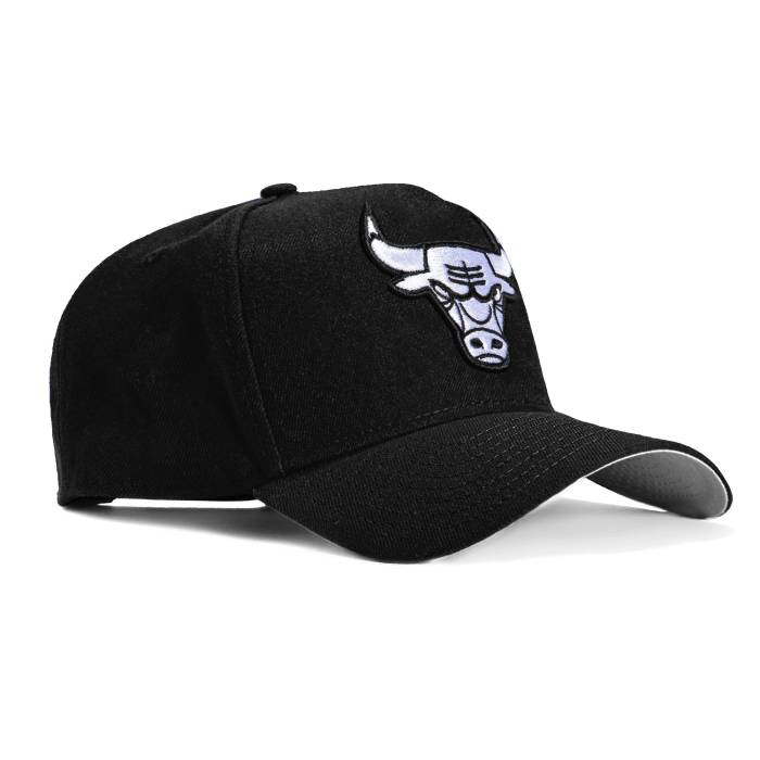 ニュー内鰓 New Era 【 9Forty A-Frame Chicago Bulls Snapback Hat Men Black / White 】 風の強い町 ブルズ Snapback スナップバック 御徒面子 メンズ 黒いこと 黒いこと 白いこと 白いこと