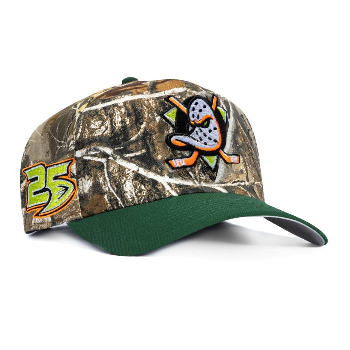 【★百貨店SALE★6/11真夜中2時迄】ニュー内鰓 New Era 【 9Fifty A-Frame Neon Realtree Anaheim Ducks 25Th Anniversary Patch Pre-Curved Snapback Hat Men Real Tree Camo / Green 】 アナ住み処 ダックス Snapback スナップバック 御徒面子 メンズ レアル 合鴨柄 green